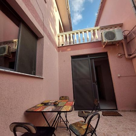 Gex Guest House Τίρανα Εξωτερικό φωτογραφία