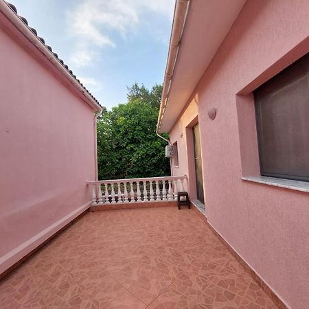 Gex Guest House Τίρανα Εξωτερικό φωτογραφία