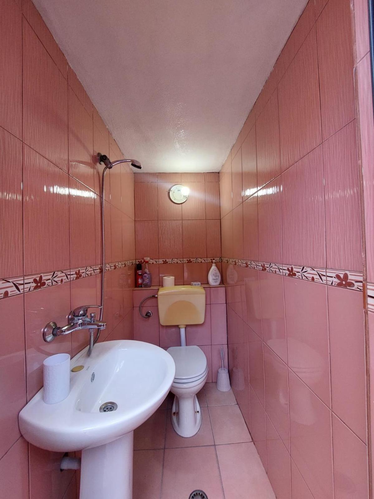 Gex Guest House Τίρανα Εξωτερικό φωτογραφία