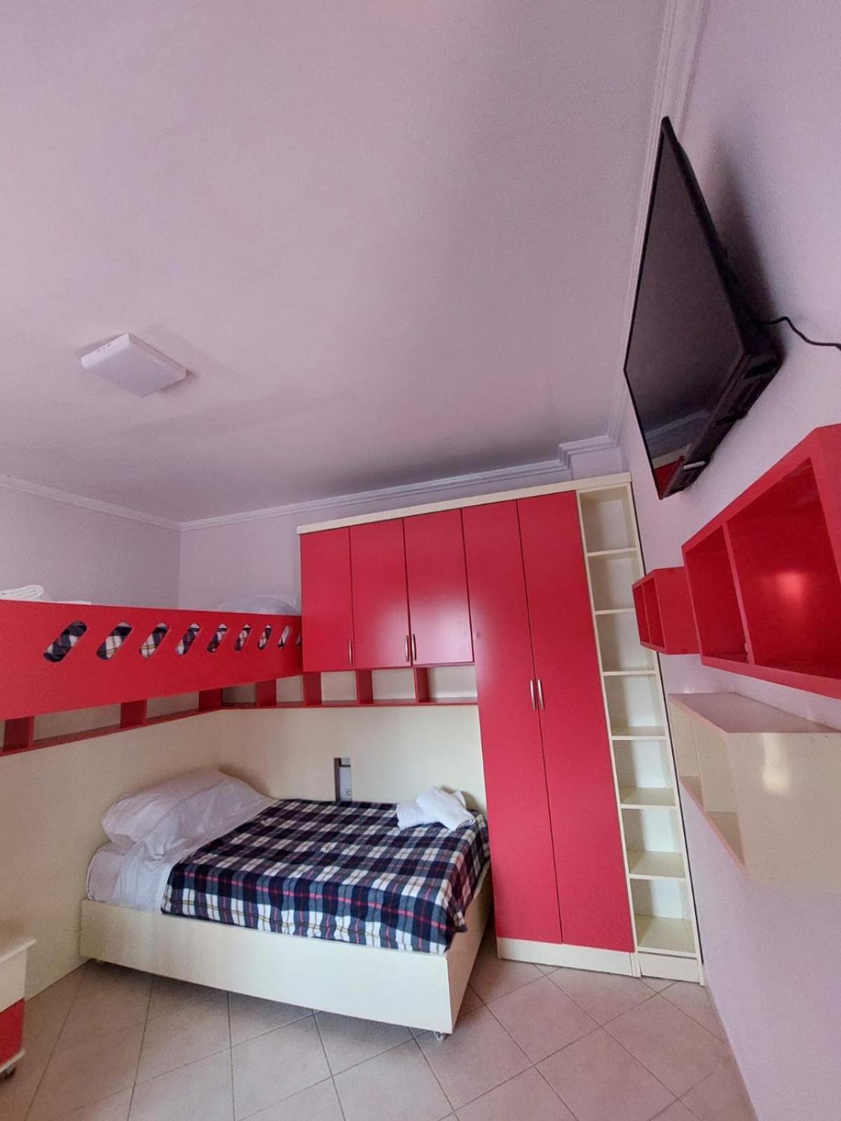 Gex Guest House Τίρανα Εξωτερικό φωτογραφία