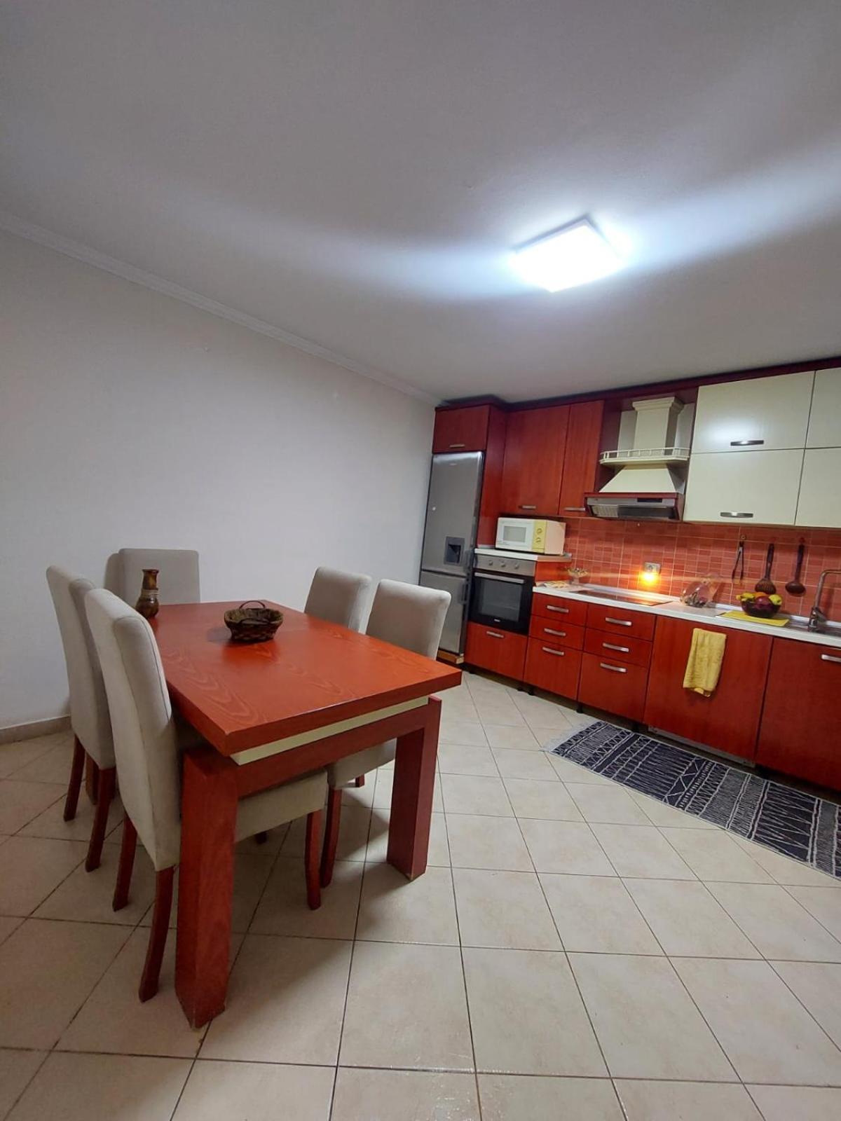 Gex Guest House Τίρανα Εξωτερικό φωτογραφία